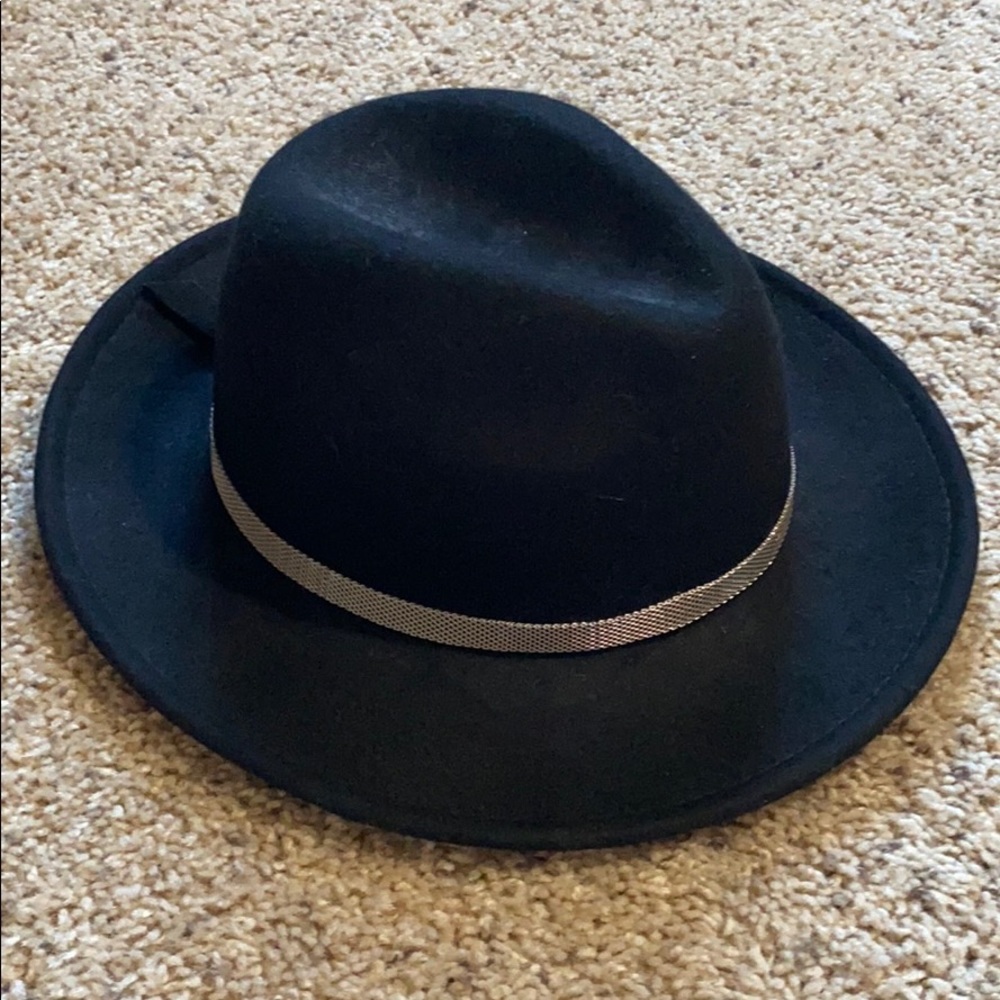 Kendall & Kylie Black Hat